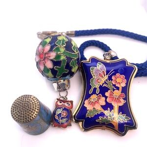 Lot of 4 Vintage Cloisonné collection (thimble,Xmas ball, owl pendant, XL neck)